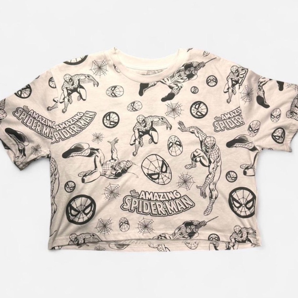 Marvel Spiderman white and black cropped tee. Size Large